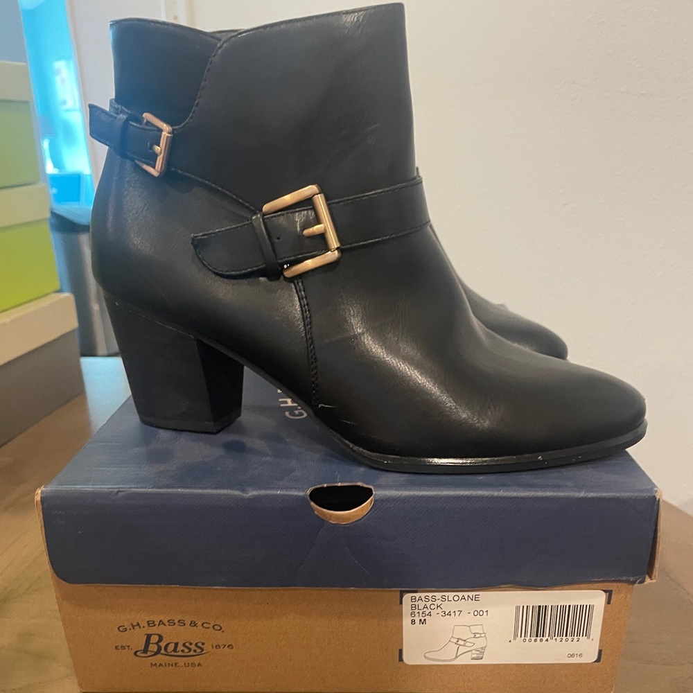 Bass Sloan Black Boots size 8M Brand New